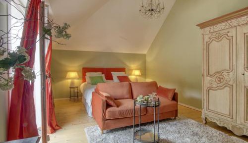 Queen Room with Balcony
