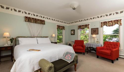 King Room with Spa Bath