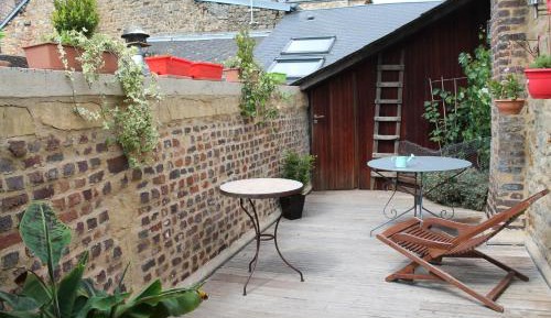 Apartment with Terrace