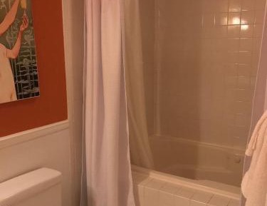  The Young (Premium / 1st Floor Kent House)