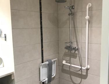 Superior Queen Room - Mobility Accessible