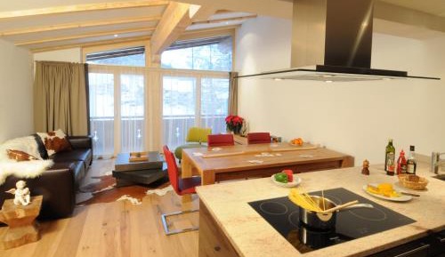 Deluxe Two-Bedroom Apartment