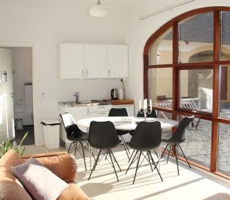 Basic Single Room with Shared Bathroom