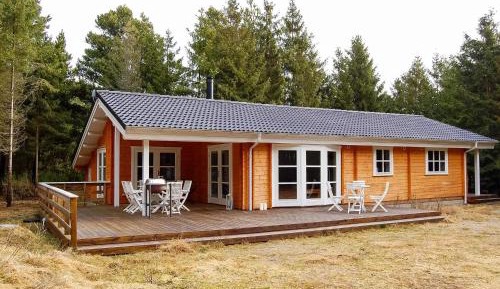 Three-Bedroom Vacation Home 