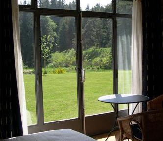 Standard Twin Room with Garden View