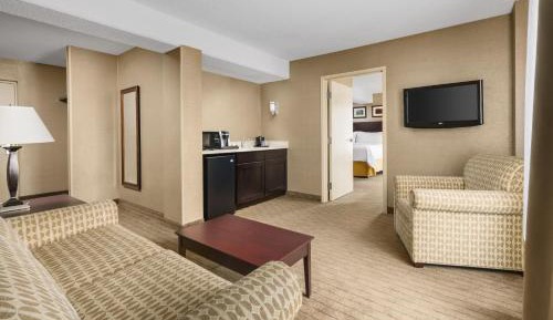 King Suite with Sofa Bed