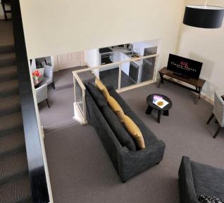 Executive One-Bedroom Apartment