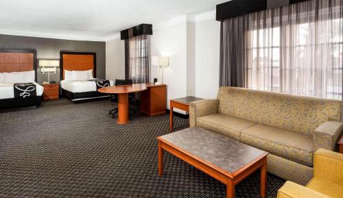 Room with Two Full Beds - Non-Smoking
