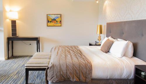 Accessible Spa Suite