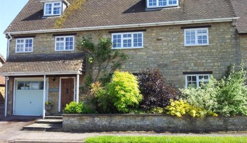 Twin Room with Shared Bathroom