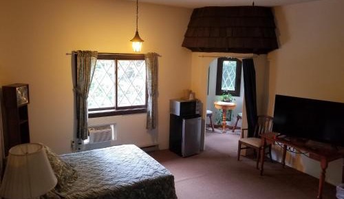 Family Room with Private Bathroom