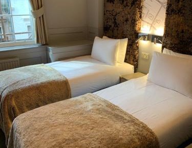 Twin Room with Shower