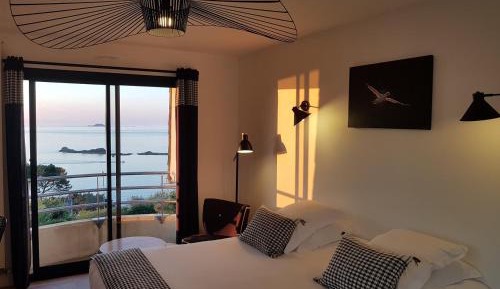 Deluxe Double Room with Sea View
