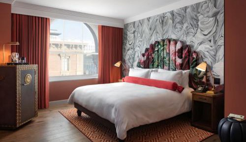 Superior King Room