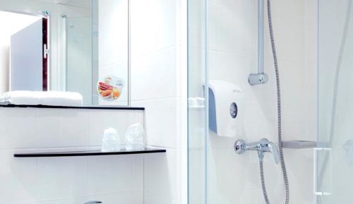 Triple Room (1 Double Bed + 1 Single Bed)