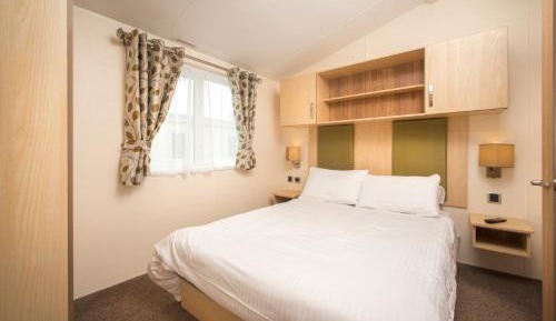 3 Bedroom Silver Caravan