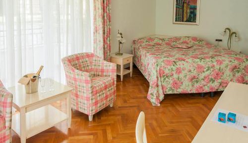  Superior Double Room with Partial Sea View