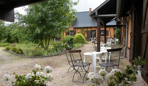 House - Split Level 6