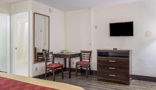 King Room - Non-Smoking/Ground Floor