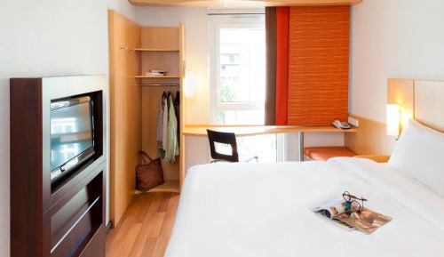 Standard Room with 1 Double Bed