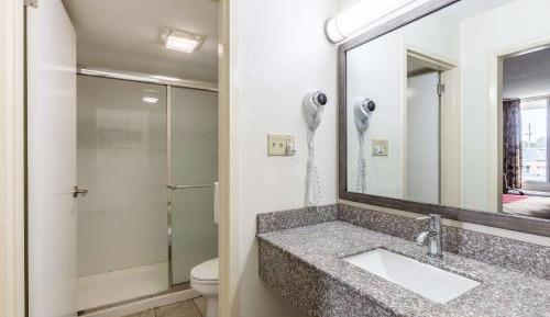 Double Room with Two Double Beds - Non-Smoking