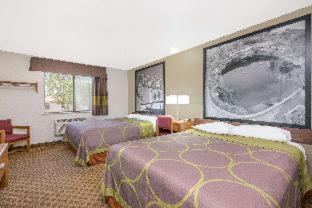 Queen Room - Pet Friendly/Non-Smoking