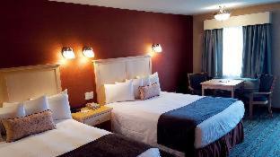 Queen Room with Two Queen Beds - Handicap Accessible