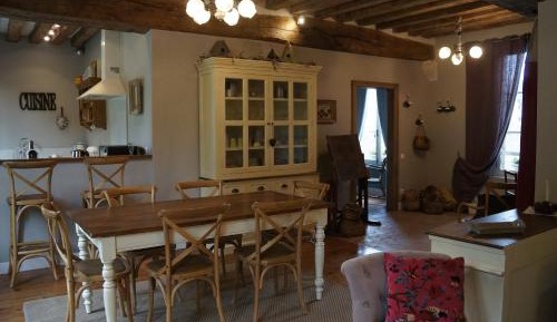 Apartment with Garden View