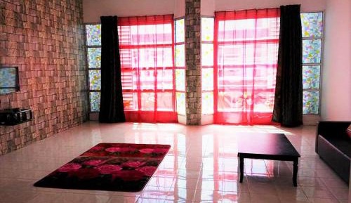 Three-Bedroom Standard Apartment