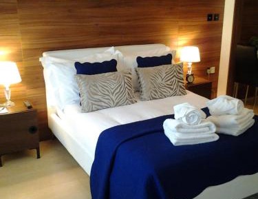 Deluxe Studio with Sofa Bed