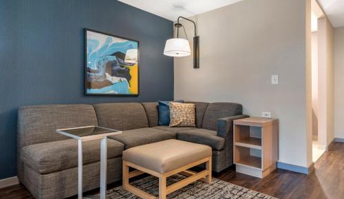 Standard King Room with Sofa Bed