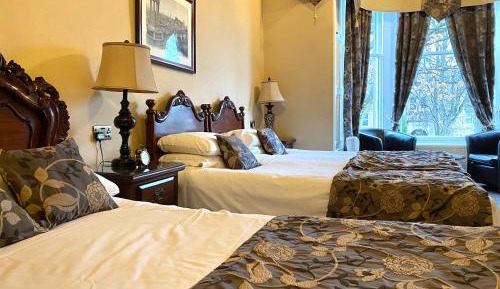 Deluxe Quadruple Room