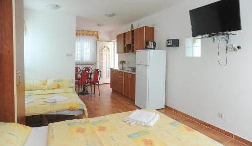 Studio with Terrace