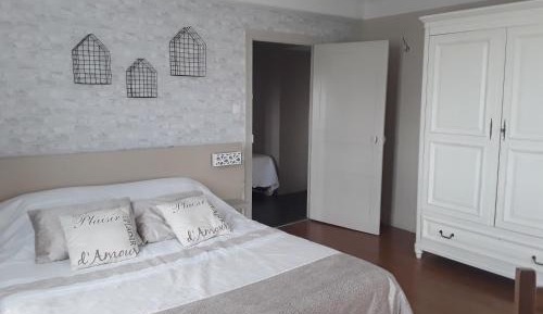 Family Room with Garden View