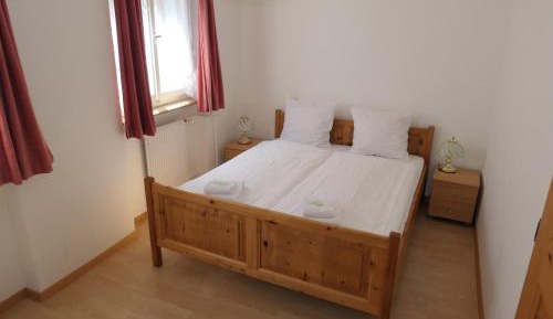Double Room with Shared Toilet