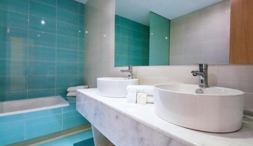 Deluxe Double Room with Balcony and Sea View