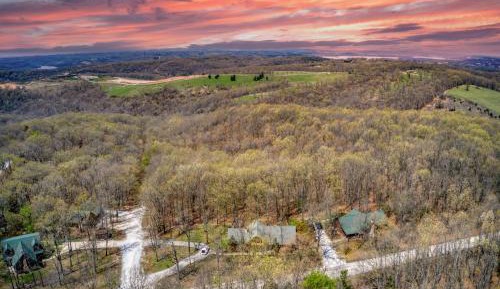 Three-Bedroom Vacation Home 