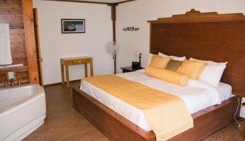 King Suite with Ocean View