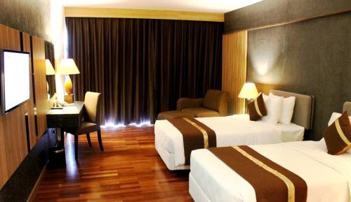 Superior Double or Twin Room with Free Shuttle from Nongsapura Ferry Terminal