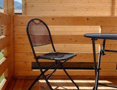 One-bedroom Chalet with Private Bathroom