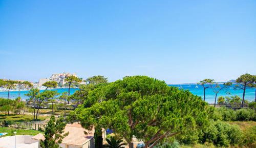 Superior Double Room with Sea View