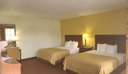 Queen Room with Two Queen Beds - Non-Smoking