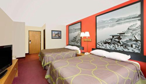 Queen Room with Two Queen Beds - Non-Smoking