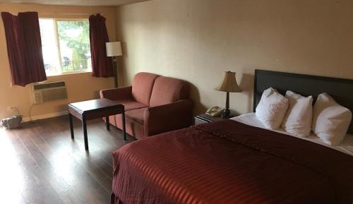 Queen Room