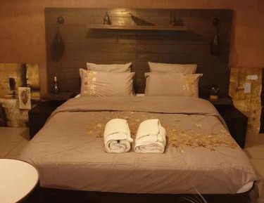 Suite with Garden View