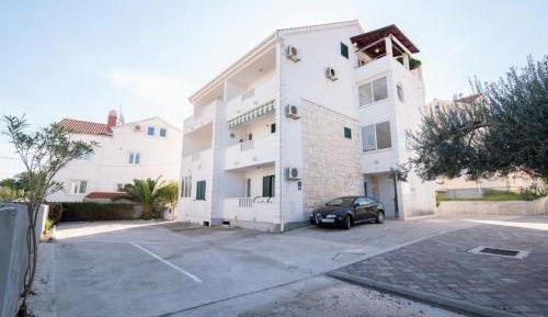 Two-Bedroom Apartment with Balcony