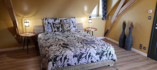 Deluxe Double Room with Extra Bed