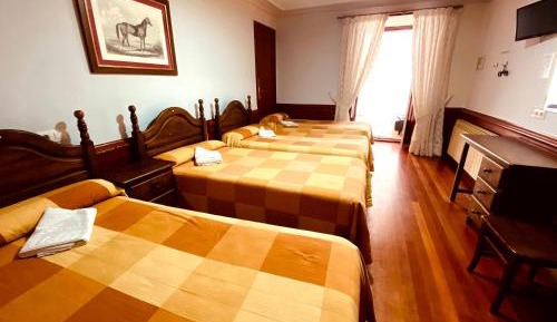 Triple Room with Shared Bathroom