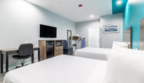 2 Queen Beds Accessible Non Smoking