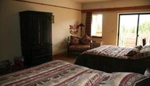 Standard Queen Room with Two Queen Beds